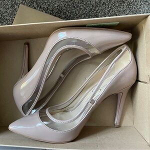 Nude heels size 7.5 like new, worn once!